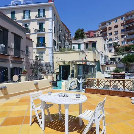 Apartamento Guesthost - La Casa Del Cielo E Del Mare